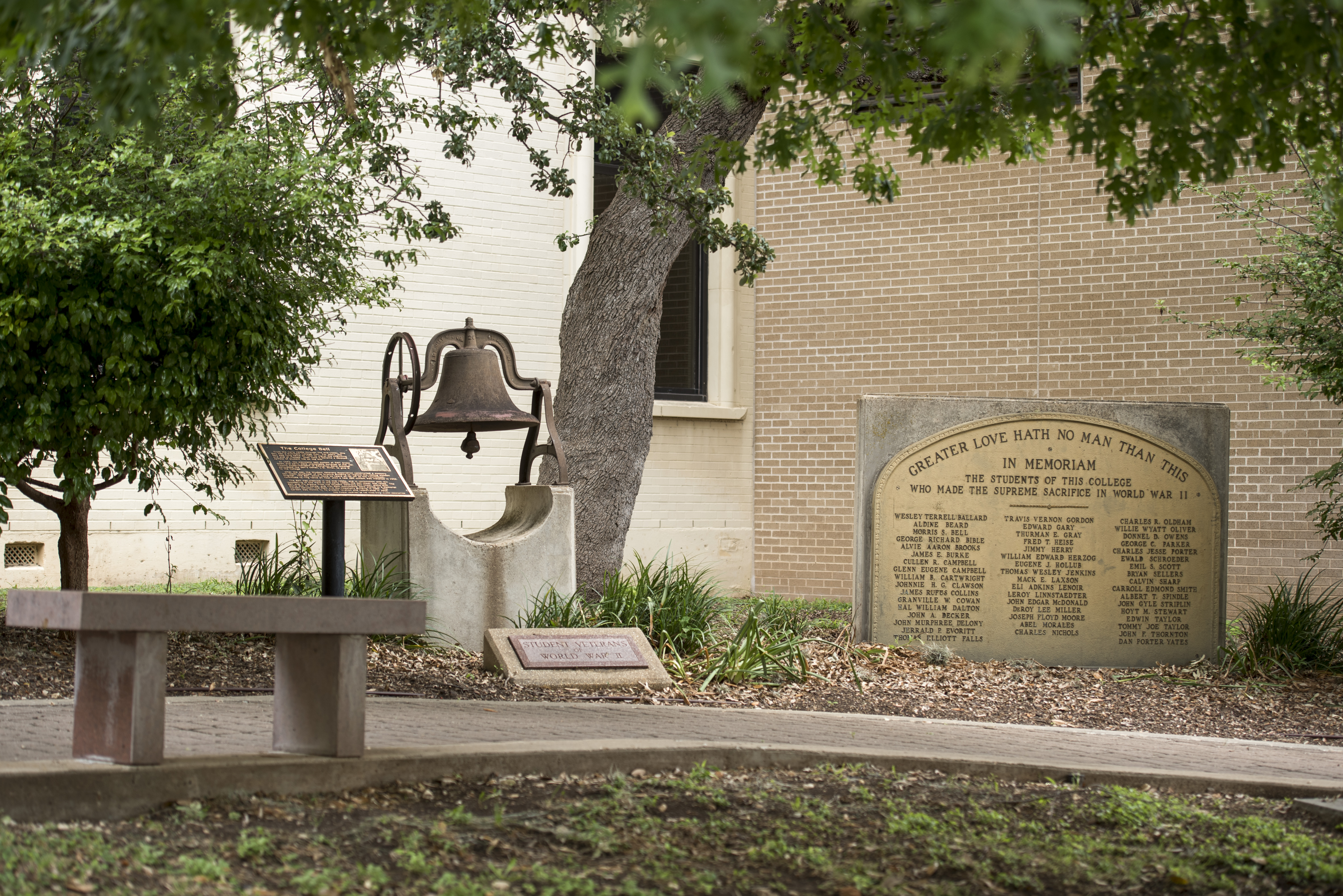 Image of the Texas State University World Ward II Veterans Memorial.